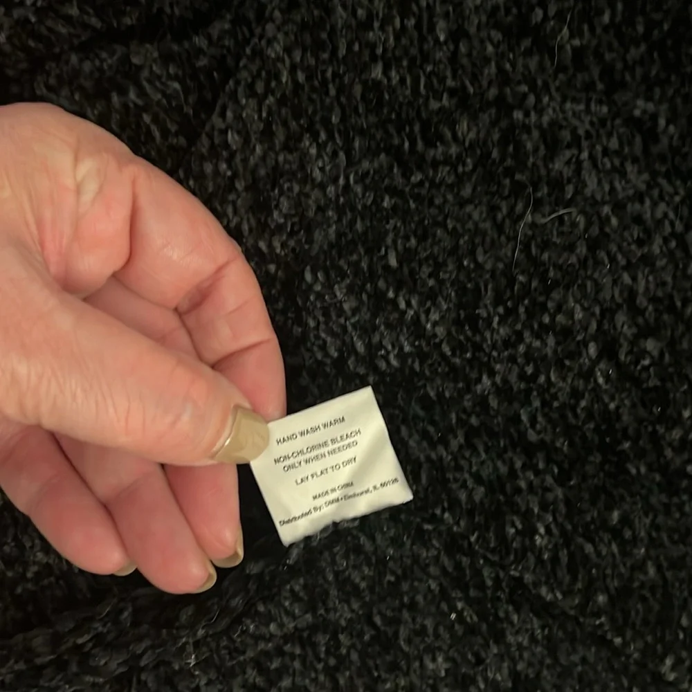 Britt’s Knit Poncho - Picture 6 of 7